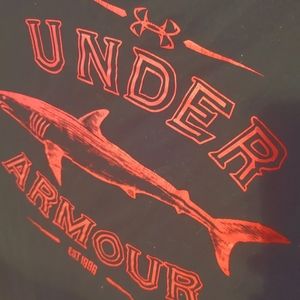 Under Armour T-shirt